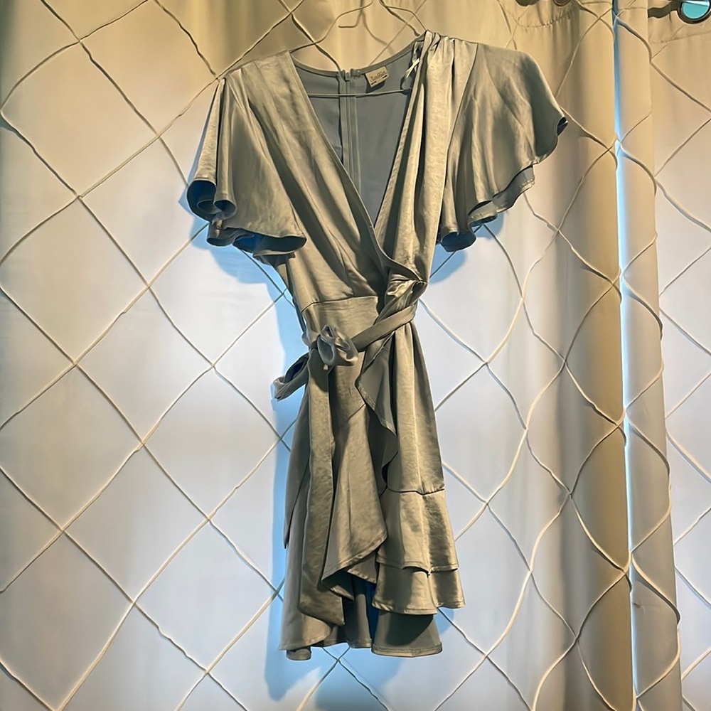 Light Blue Silk Selfie Leslie Dress With Tie (Size M)